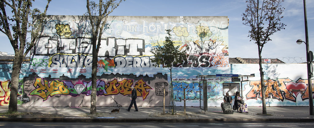 Mur de graff rue Ordener     